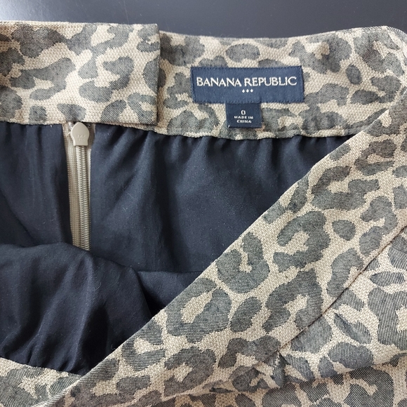 Bananna Republic Lepord Print Mini Skirt - Picture 7 of 8